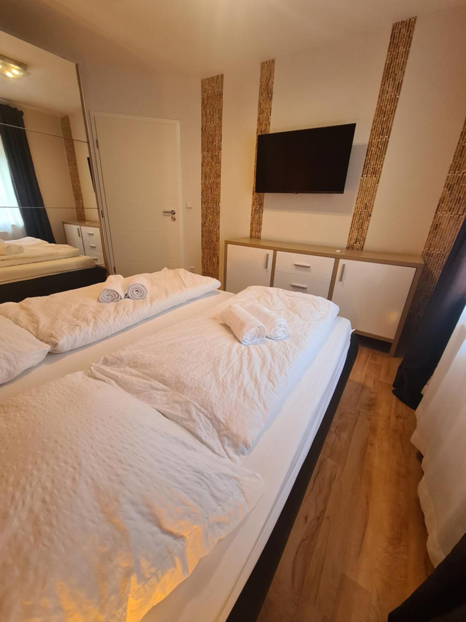 Exklusive Moderne 2 Zi. Wohnung In Ruhiger Lage Schechingen 外观 照片