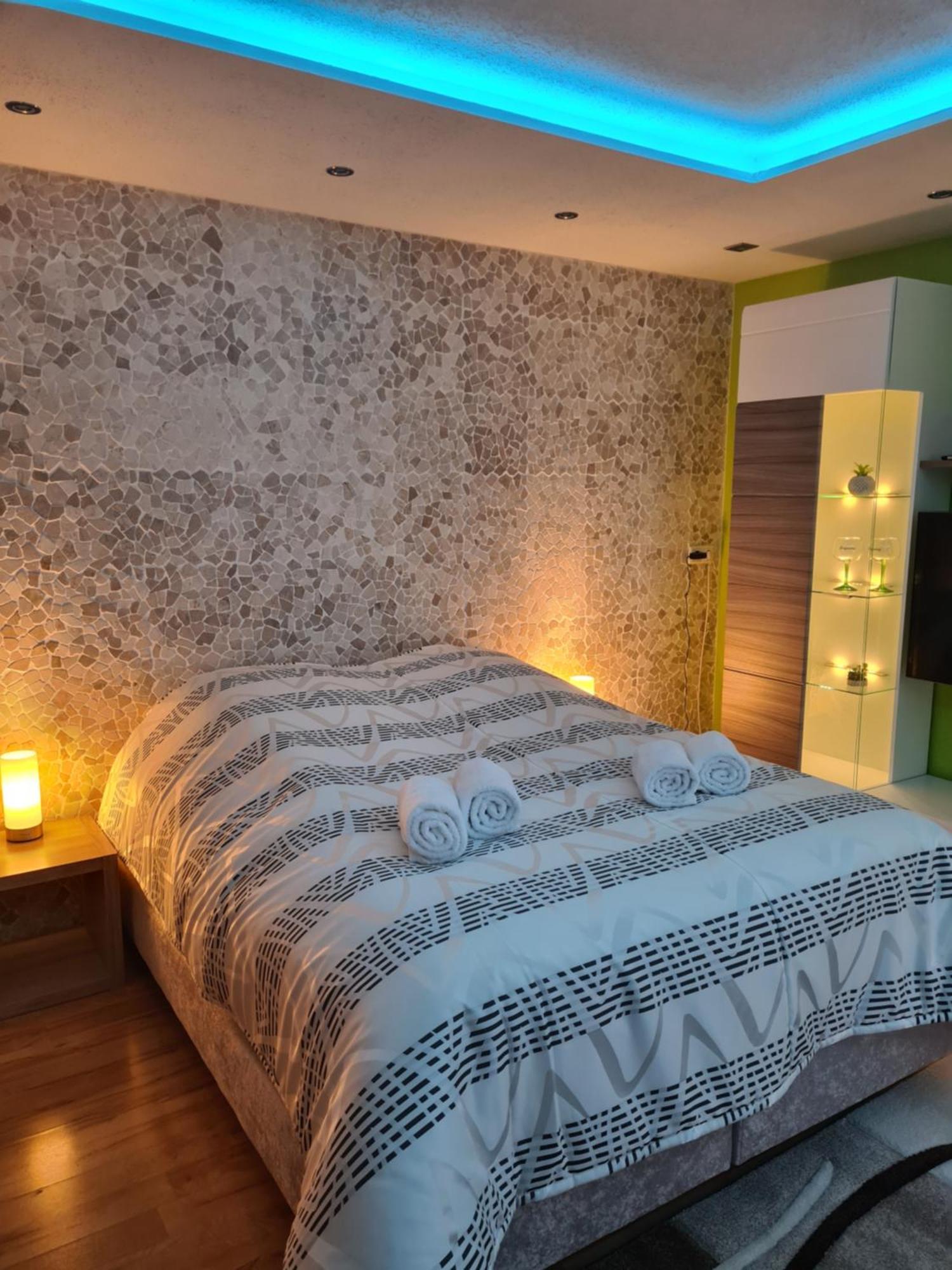 Exklusive Moderne 2 Zi. Wohnung In Ruhiger Lage Schechingen 外观 照片